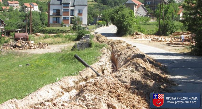 Gradi se vodosprema i vodovod u dijelu Jaklića