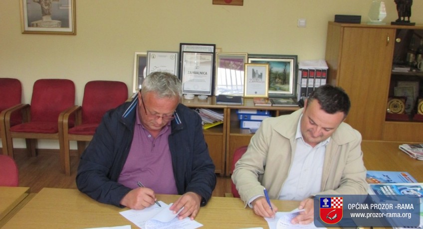 Potpisan Ugovor za asfaltiranje cesta u općini Prozor-Rama