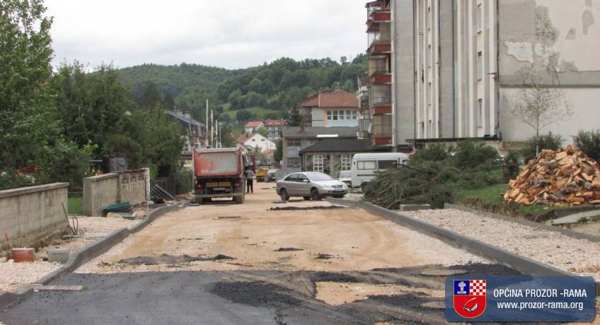 Započelo asfaltiranje Splitske ulice
