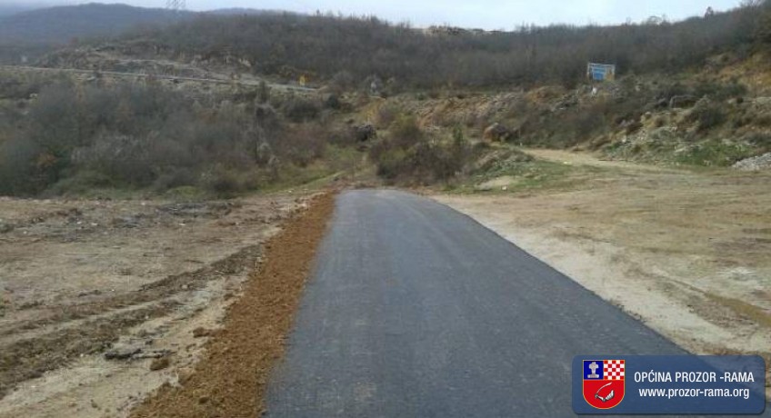 Završeno asfaltiranje puta u Varvari