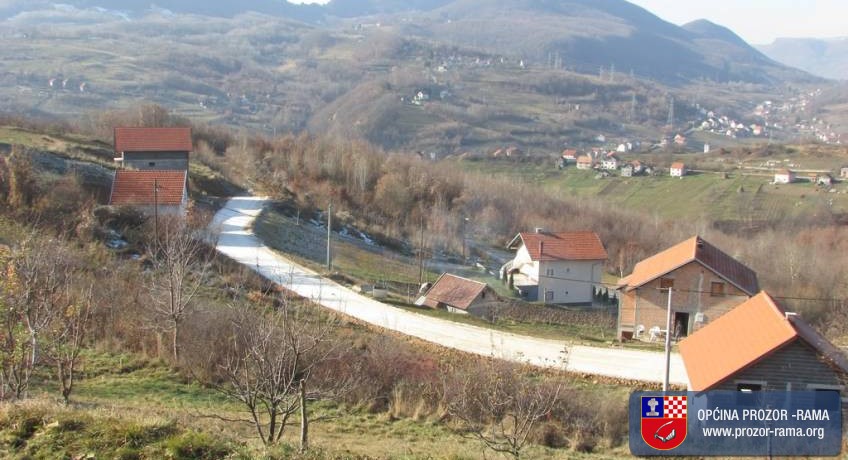 Asfaltirano naselje Krča