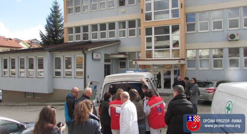 Općina Prozor-Rama donirala Domu zdravlja „Rama“ auto Hitne medicinske pomoći