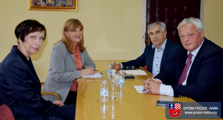 Veleposlanica Njemačke u BiH posjetila općinu Prozor-Rama i susrela se s načelnikom općine dr. Jozom Ivančevićem