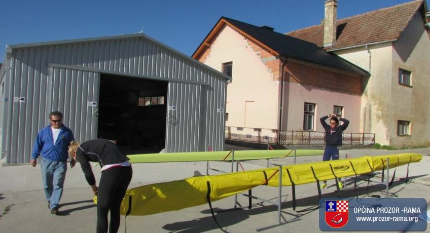 Najbolji hrvatski veslači treniraju na Ramskom jezeru