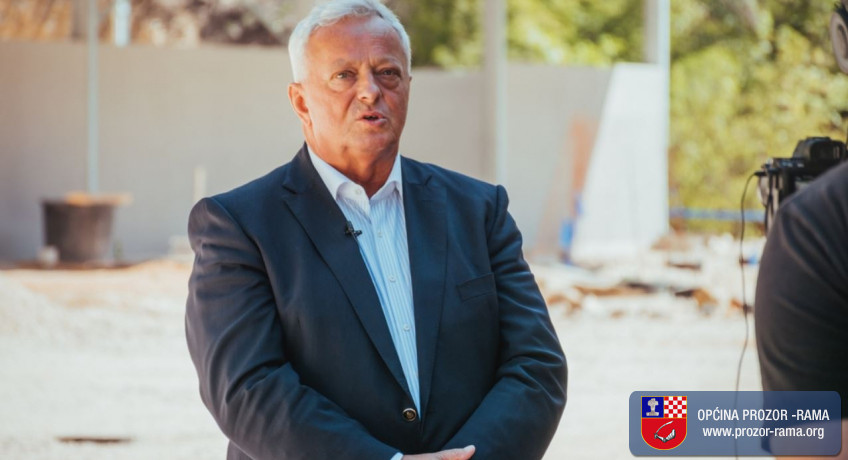 U povodu Dana općine Prozor-Rama načelnik dr. Jozo Ivančević je uputio čestitku i pozvao na otkrivanje spomenika gastarbeiteru