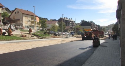 Danas završeno asfaltiranje prvog sloja Splitske ulice